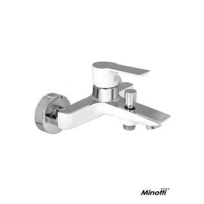 Zidna baterija za kadu Minotti Stela 2211 spaja moderan dizajn sa kombinacijom bele i hrom boje kako bi se dobio savršen izgled