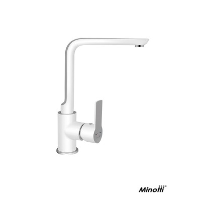 Minotti Stela 2218 baterija za sudoperu kombinuje belu i hrom boju za savršen dizajn