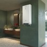 Bojler Ariston Velis PRO DRY WiFi 80 u kupatilskom ambijentu u vertikalnom položaju Bojler Ariston Velis PRO DRY WiFi 80 u kupatilskom ambijentu u vertikalnom položaju
